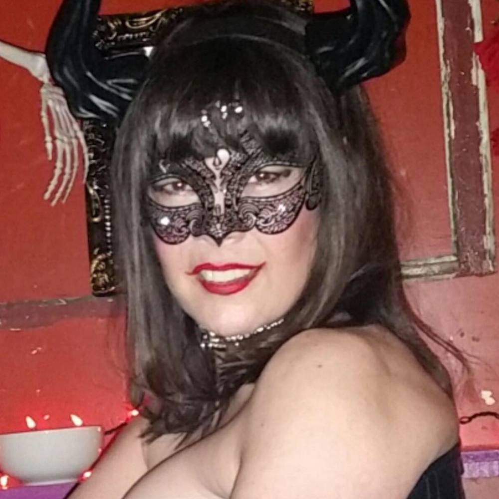 Meet your Posher, Lulah